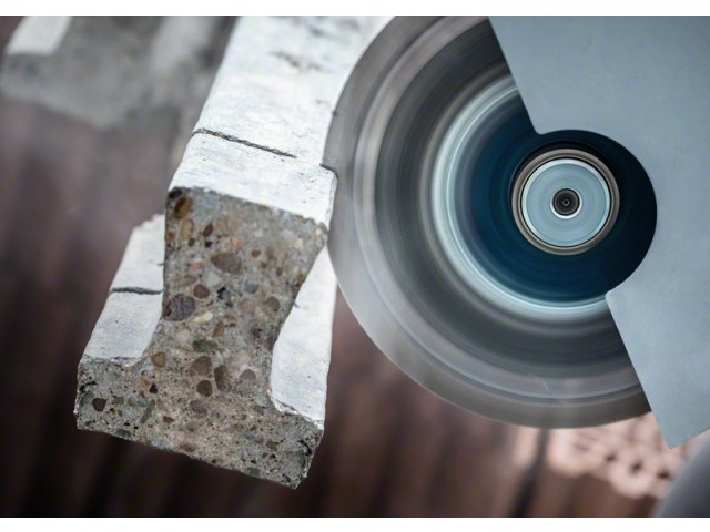 Diamantna rezalna plošča Bosch EXPERT MultiMaterial, Dimenzije: 150x22,23x2,4x12mm, 2608900661